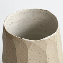 Load image into Gallery viewer, The 'Bud Vase' Raw Speckled