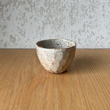 Load image into Gallery viewer, Espresso cup Shino
