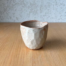 Load image into Gallery viewer, Latte Cup Shino
