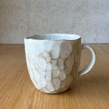 Load image into Gallery viewer, Large Mug Speckled
