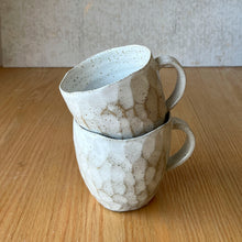 Load image into Gallery viewer, Large Mug Speckled
