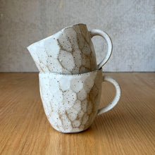 Load image into Gallery viewer, Small Faceted Mug Speckled
