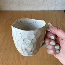 Load image into Gallery viewer, Small Faceted Mug Speckled
