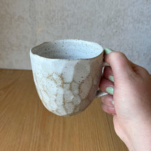 Load image into Gallery viewer, Large Mug Speckled
